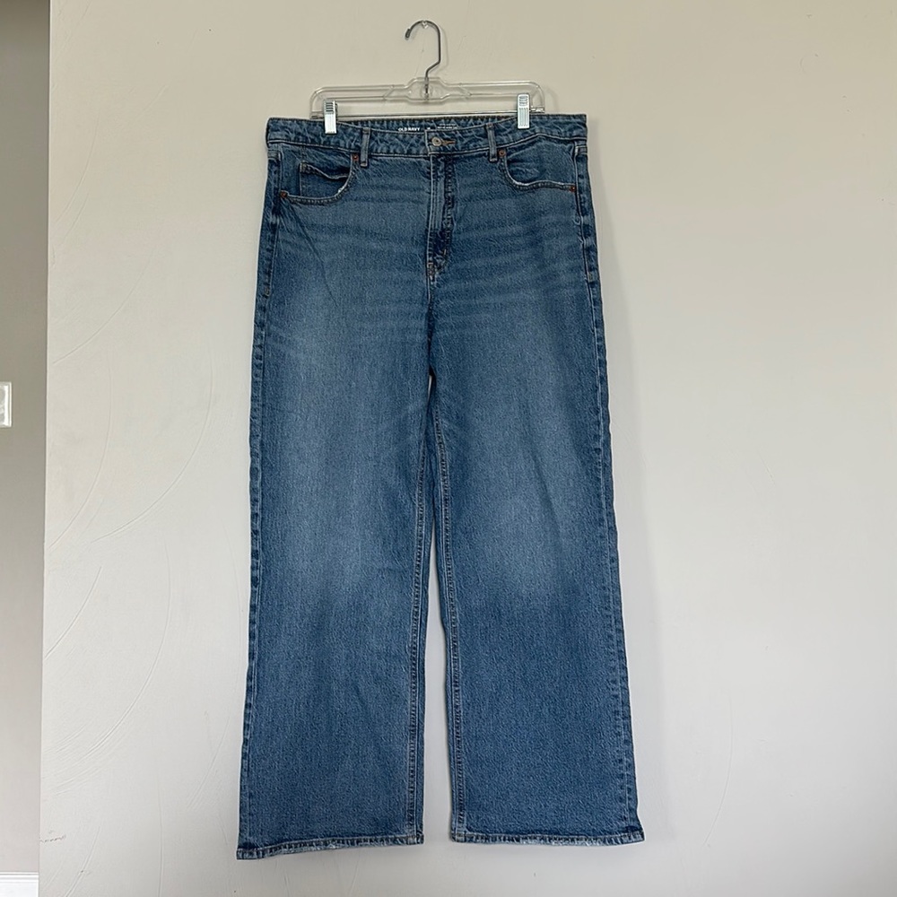 Old Navy Extra High Rise Sky-High Wide Leg Secret Smooth Pockets Jeans